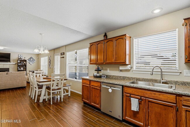 Building Photo - 14233 Spanish Point Dr