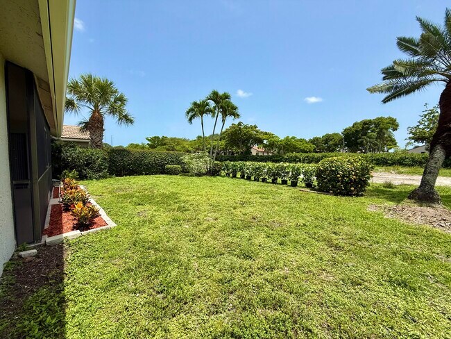 Building Photo - 8686 Eagle Run Dr
