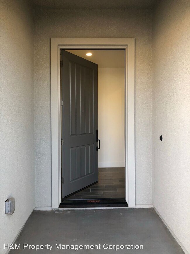 Building Photo - 3 br, 2 bath House - 1641 Castlerock Drive