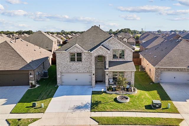 Building Photo - 11112 Canyon Oak St