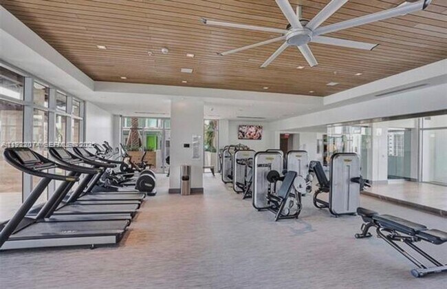Building Photo - 330 Sunny Isles Blvd