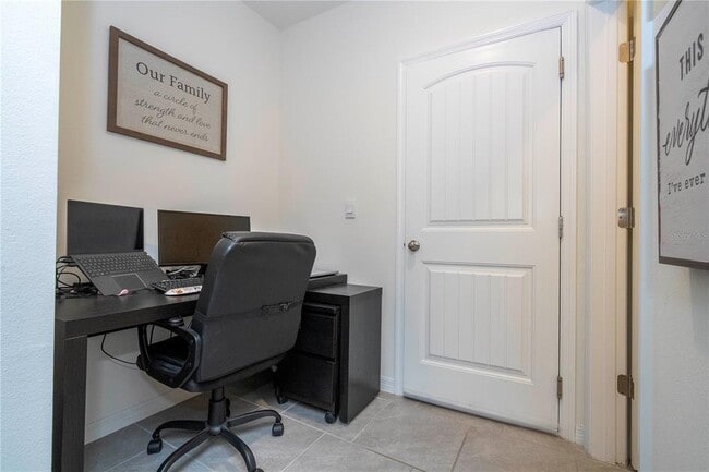 Building Photo - 12032 Holystone St