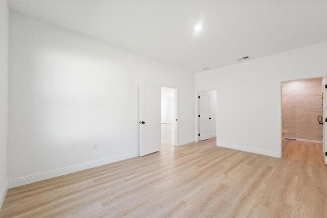 Building Photo - 3995 SW 134th St