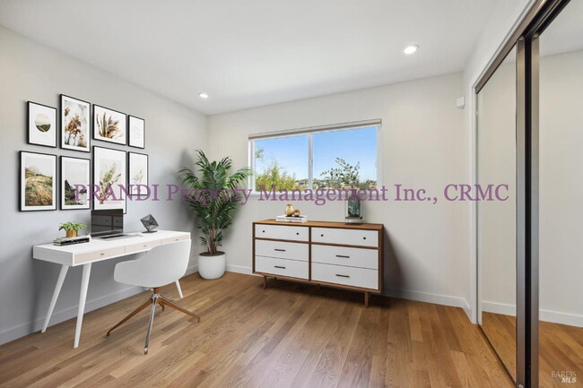 Building Photo - Reduced Rent! Now $4,800 (Was $4,950) Reno...