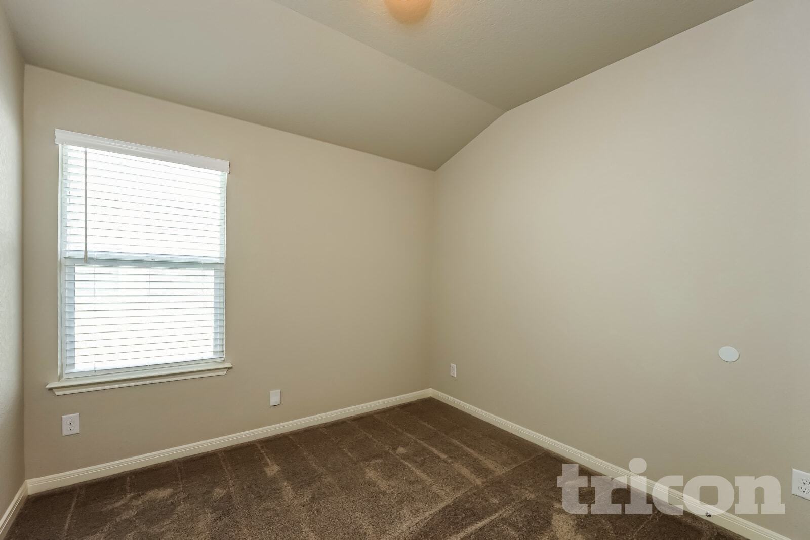 Building Photo - 13693 Paxton Blvd