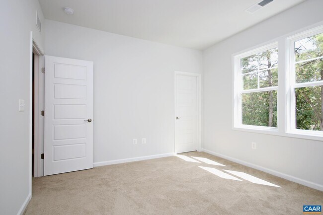 Building Photo - 3642 Moffat St