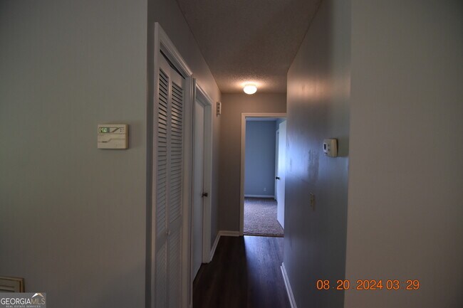 Building Photo - 145 Woodhaven Dr
