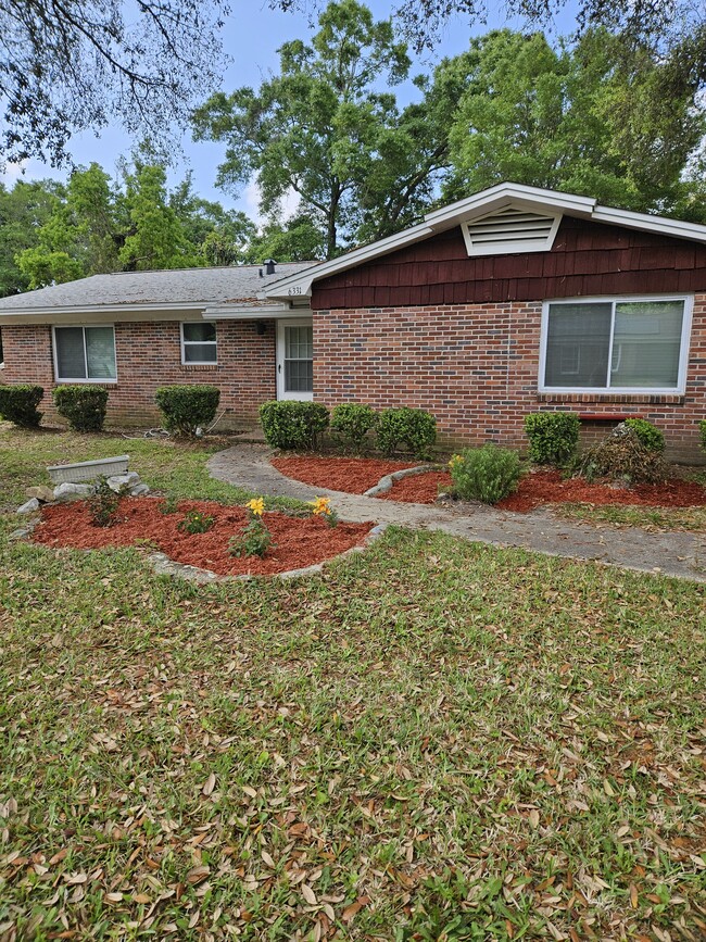 Primary Photo - 6331 Mockingbird Ln