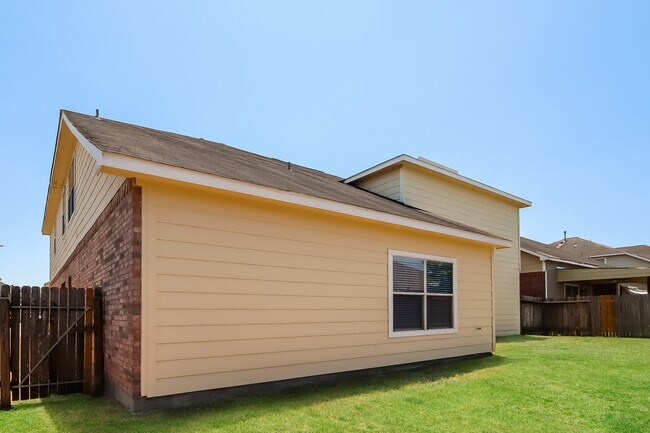 Building Photo - 8610 Sunny Gallop Dr
