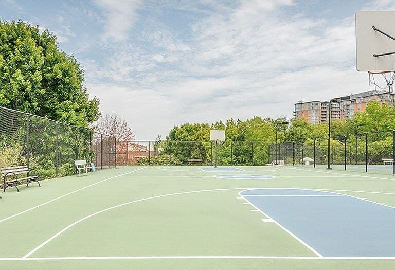 Tennis Court - 1527 Lincoln Way