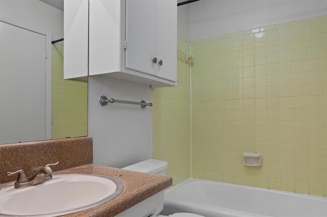 Building Photo - 3426 Willowrun Dr