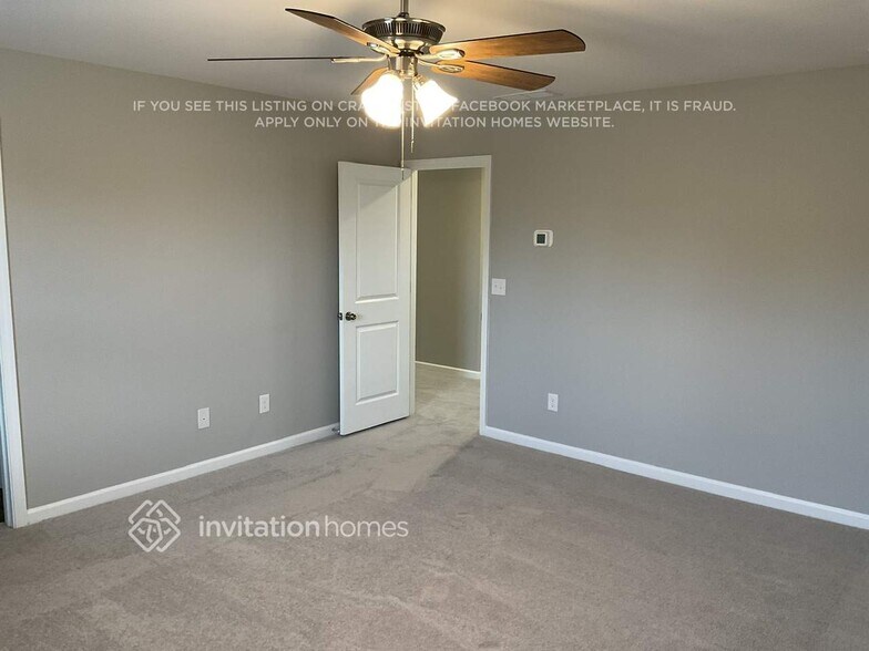 Building Photo - 516 Almere Dr