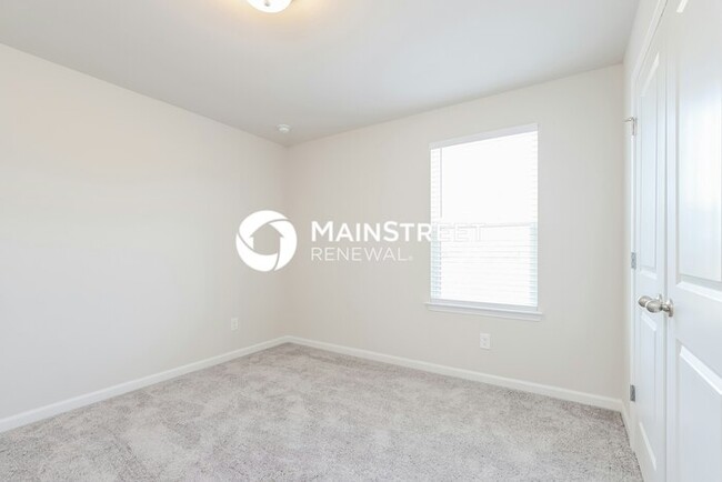 Building Photo - 5808 Hackberry Ln