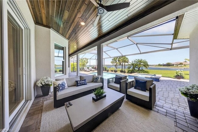 Building Photo - 14930 Blue Bay Cir