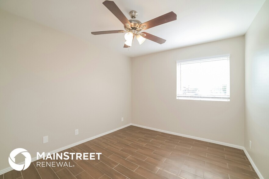 Building Photo - 7215 N 37th Ave