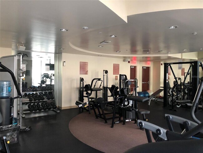 Building Photo - 155 S Court Ave