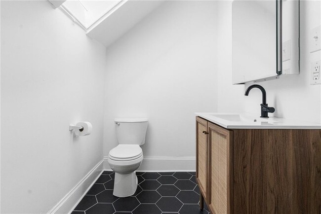 Building Photo - 420 Wayland Ave