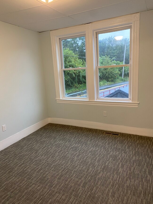Bedroom - 114 Hampson St
