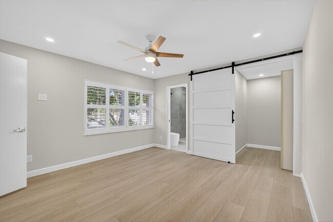 Building Photo - 4204 Roxbury Ct
