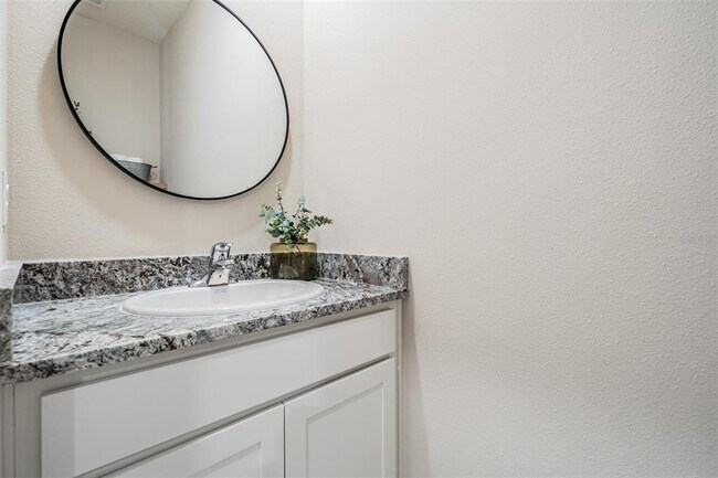 Building Photo - 9817 Rowing Dl Bnd