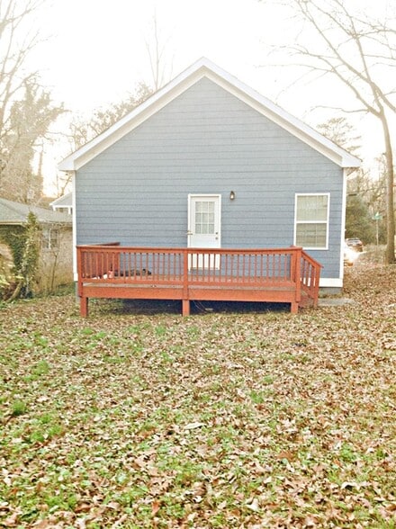 Building Photo - 218 Barfield Ave SW