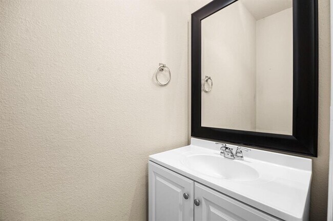 Building Photo - 7538 Merrylands Dr
