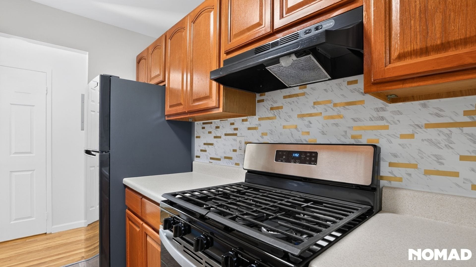 Building Photo - 747 Essex St