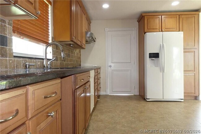 Building Photo - 10838 Winding Creek Way
