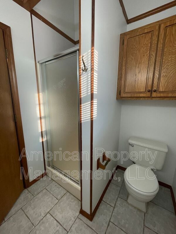 Building Photo - 712 West 119th Pl S