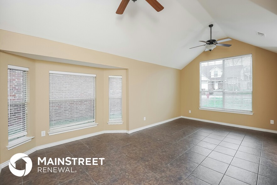 Building Photo - 6424 Canyon Trail