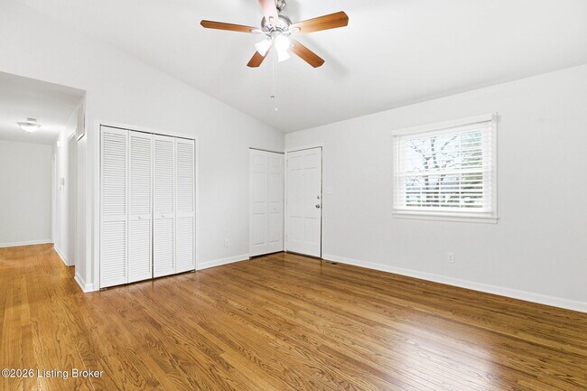 Building Photo - 2403 Silverbrook Ave