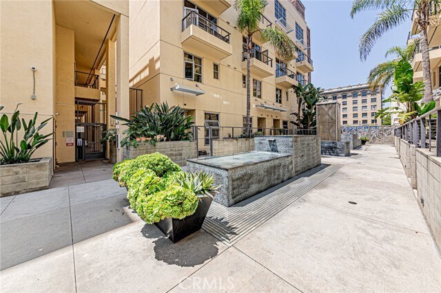 Building Photo - 133 The Promenade N
