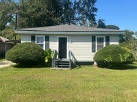Building Photo - COMING SOON!!! Adorable 3 bed, 1 bath home...