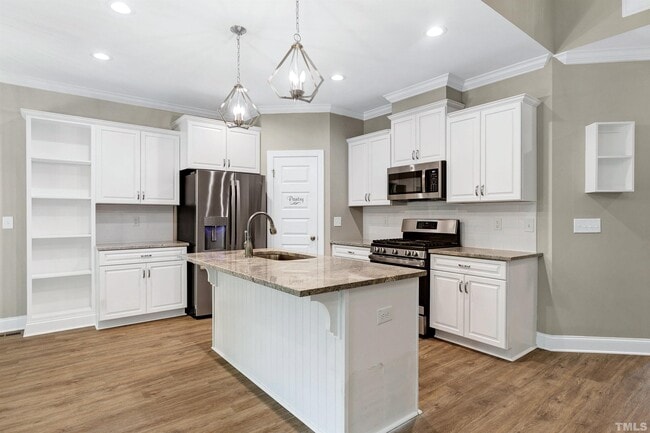 Building Photo - 3627 River Watch Ln
