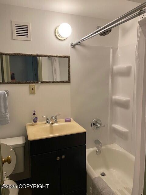 Building Photo - 320 Bawden St