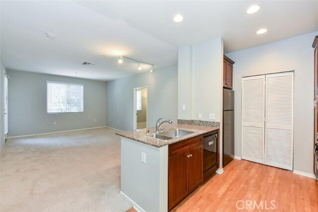 Building Photo - 2202 Scholarship