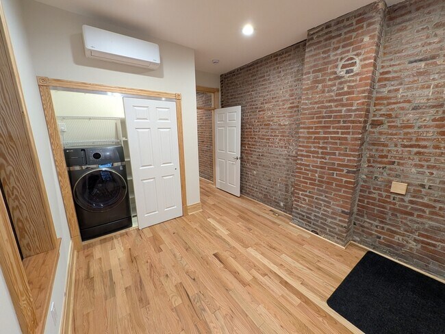 Building Photo - 3233 Morgan Ford Rd