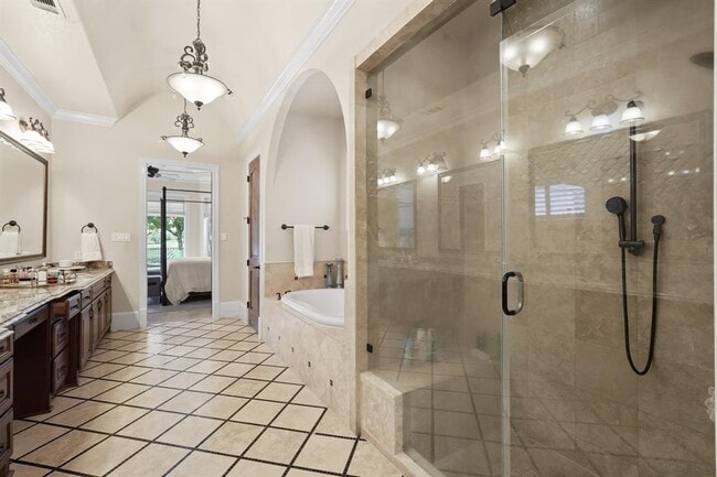 Building Photo - 11818 Montmarte Blvd