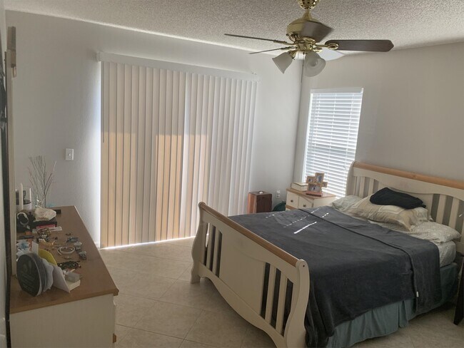 Building Photo - 2409 Serenity Bend