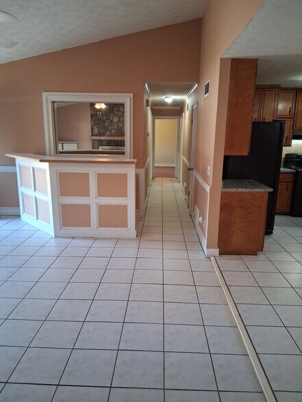 Living Room - 4414 Housworth Dr