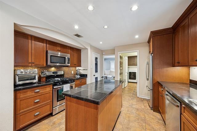 Building Photo - 9321 Springwater Dr