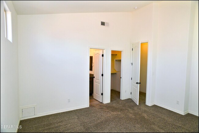 Building Photo - 781 Croxdale St