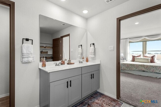 Building Photo - 410 Kayden Pt