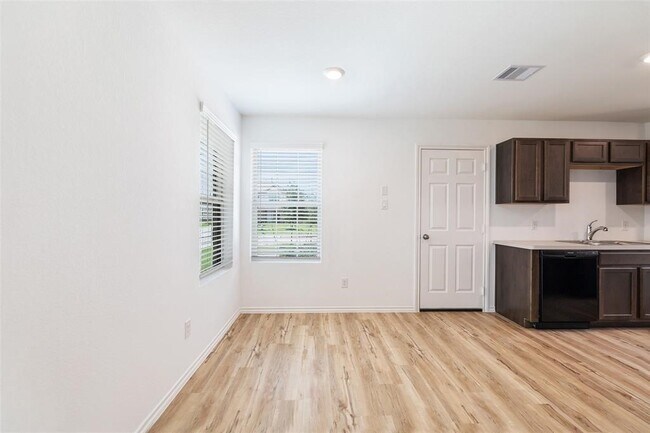 Building Photo - 26626 Lantana Cyn Dr
