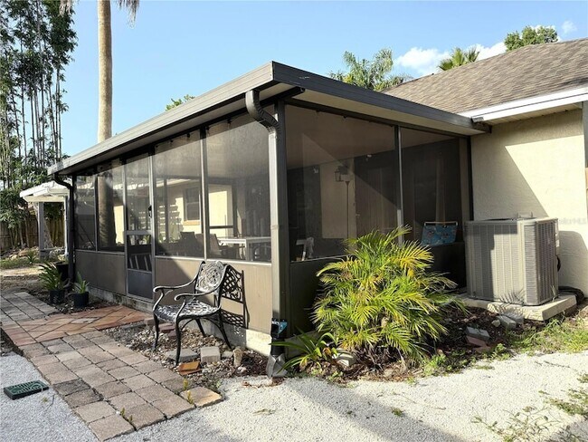 Building Photo - 1763 Lady Slipper Cir