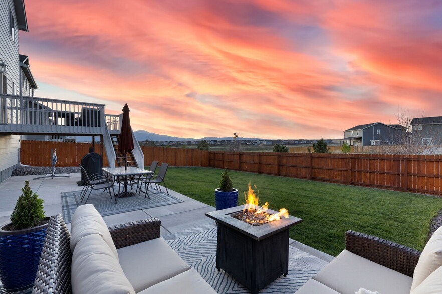 Building Photo - 10850 Matta Dr