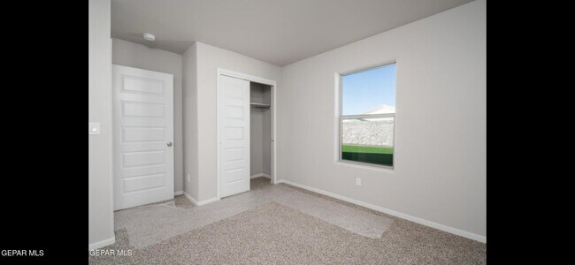 Building Photo - 15221 Gauge Ct