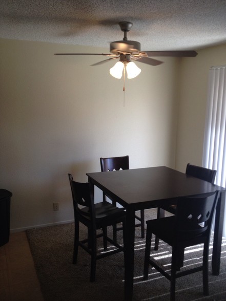 Large dinning area - 81162 Fred Waring Dr