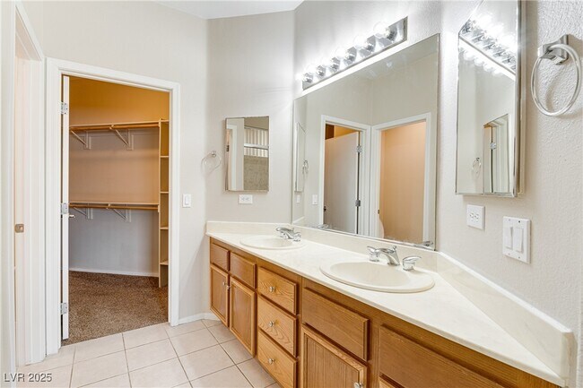 Building Photo - 6412 N Starling Mesa St