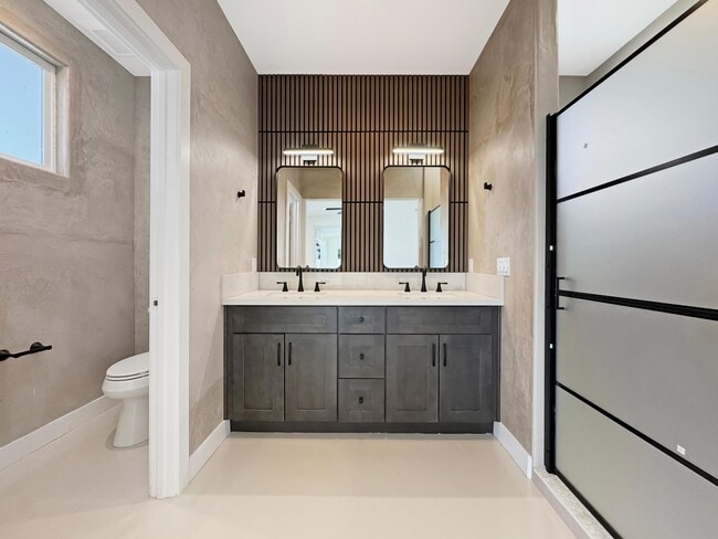 Building Photo - 33595 Rancho Vista Dr